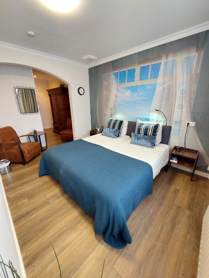 Hotel De Zwaan Schoondijke Luaran gambar