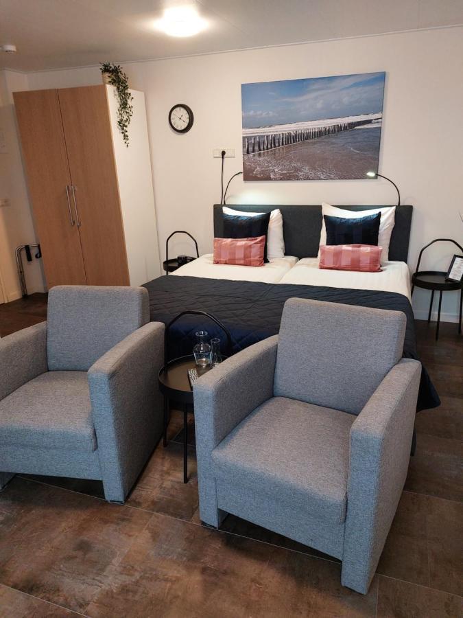 Hotel De Zwaan Schoondijke Luaran gambar